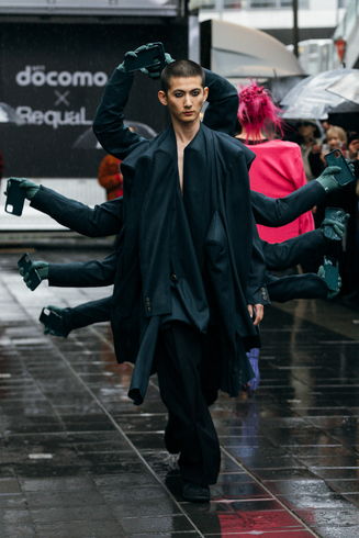 NTTドコモ TOKYO ARUKISMARTPHONE COLLECTION