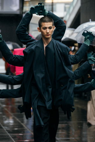 NTTドコモ TOKYO ARUKISMARTPHONE COLLECTION