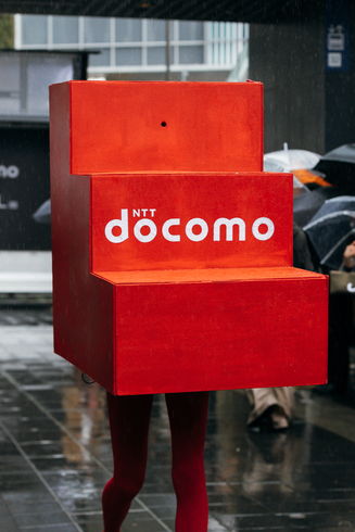NTTドコモ TOKYO ARUKISMARTPHONE COLLECTION