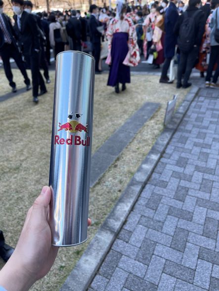 レッドブル 卒業 卒業証書