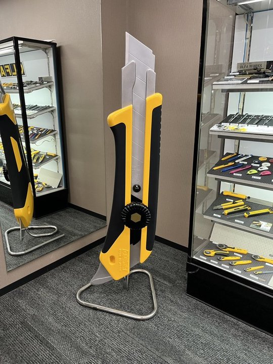 カッター オルファ 展示