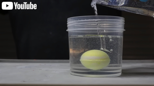 レジンに封入したバスボム