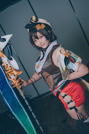 三丸さーやの「ライザのアトリエ」ライザ