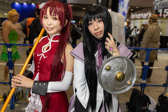 ヨルと月詠クロの「魔法少女まどか☆マギカ」佐倉杏子と暁美ほむら