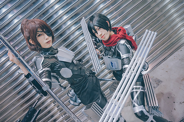 いのうえたまとみそらの「進撃の巨人」ミカサ＆ハンジ