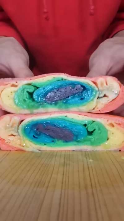 レインボー オムレツ オムライス 兄さん