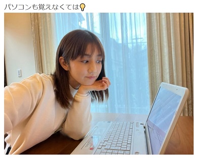 4年ぶりの実家にいる小倉優子