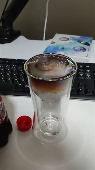 丸氷 コーラ グラス