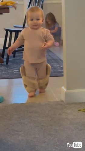「Little Girl Wears Mom's Slippers || ViralHog」