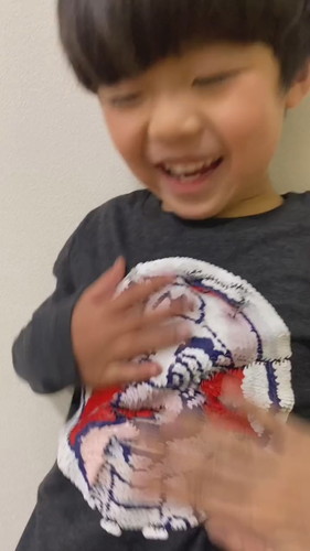 ゆづるくんがマリオのTシャツを着てみたら……