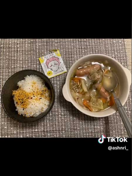 一人暮らし あるある ご飯 料理 やる気 変化 比較