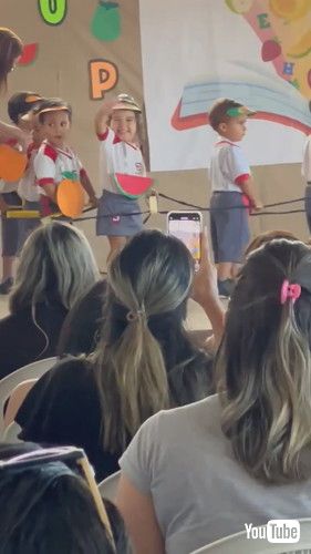 「Little Girl Does a Happy Dance When She Spots Her Parents in the Audience || ViralHog」