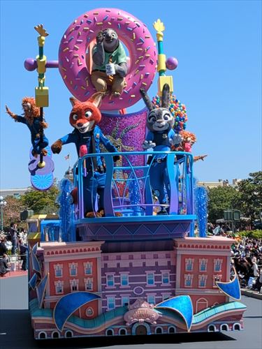 ティズニー パレード ズートピア