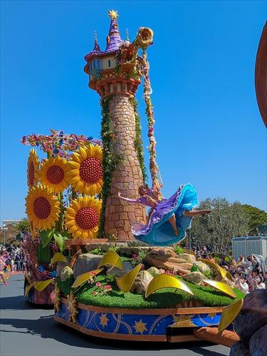 ティズニー パレード ラプンツェル