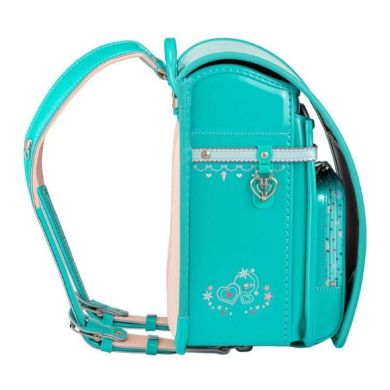 側面の刺しゅうなど細部までかわいい