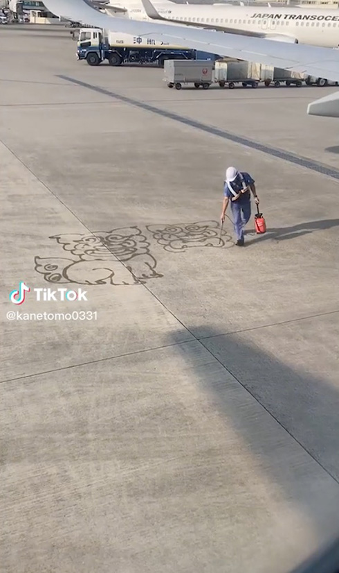 飛行機 那覇空港 パフォーマンス