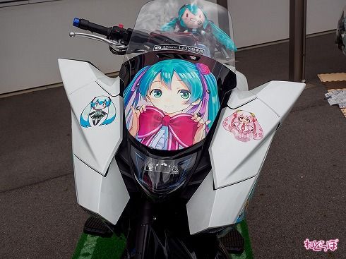 アイマスから働く細胞まで！ 愛知・名古屋に痛バイクが集結 痛車