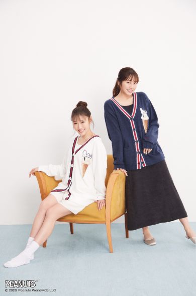 高城さんと佐々木さんが着るスムーズィーカーディガン全2色（各9790円）