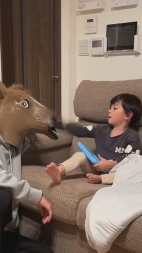 「大好きなパパが馬になっちゃったら..」