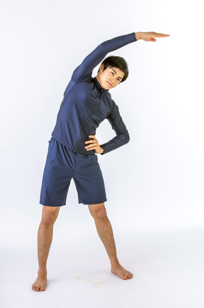 男女共用セパレーツ水着本格販売