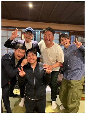 アメリカ進出するたむらけんじの送別会ショット