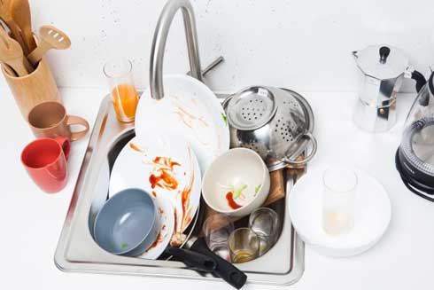 親のマネ 子ども ままごと キッチン 台所 シンク 溜まった 洗い物