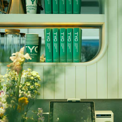 友達がやってるカフェ バー 原宿 kakeru 接客 友だち バイト先 演技