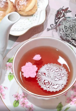 元タカラジェンヌの手掛けるレースをモチーフにしたお砂糖「シュガーレースPAT」が美しい