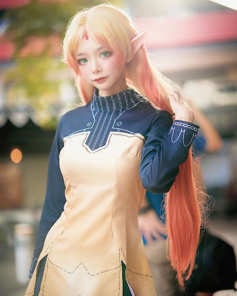 異世界おじさん エルフ ツンデレ コスプレ シンガポール 海外