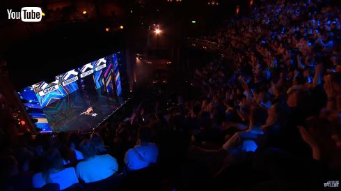 英オーディション番組「ブリティッシュ・ゴット・タレント」に出演したとにかく明るい安村