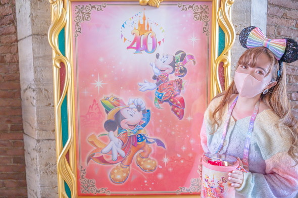 ミラコスタ通りに飾られたポスターの画像