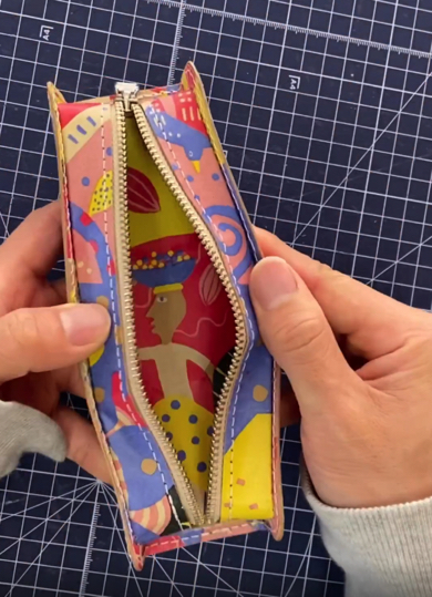 「スターバックス」や「カルディ」の紙袋で作るリメイク雑貨