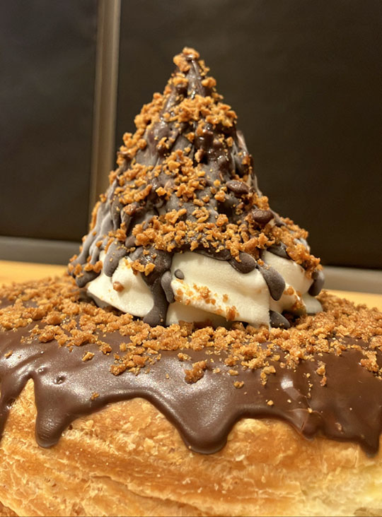 コメダ珈琲　シロノワール　竹下製菓　ブラックモンブラン