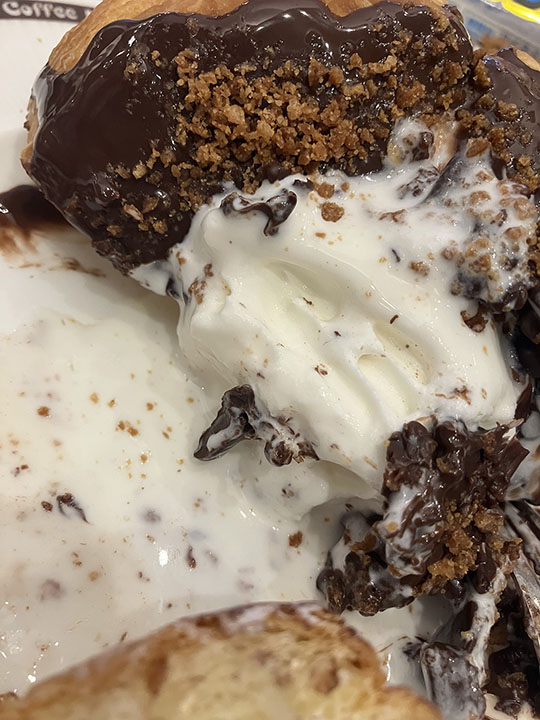 コメダ珈琲　シロノワール　竹下製菓　ブラックモンブラン