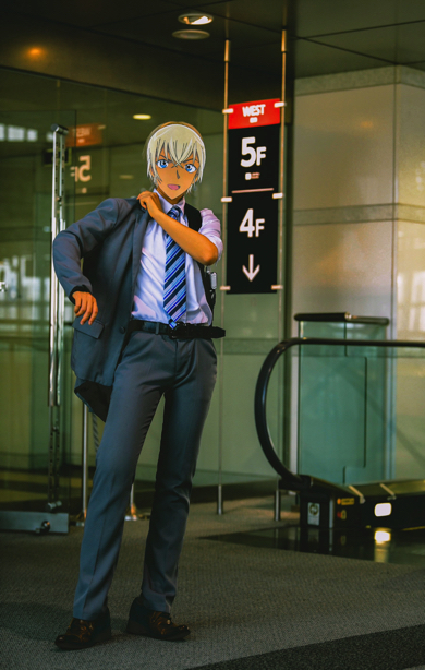 安室透のお面が似合いすぎるコスプレイヤー