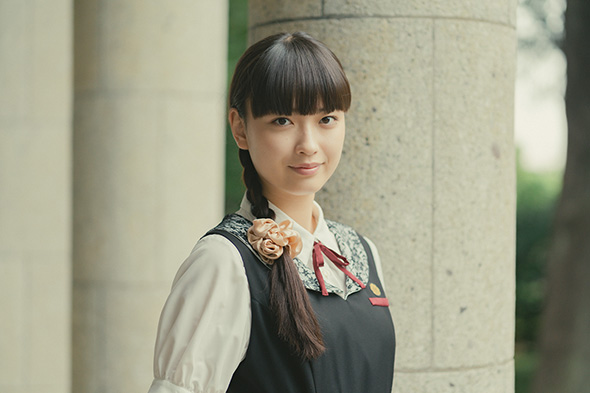 茅島みずきが演じる深月綾