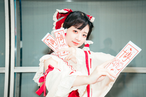 絃ユリナの「東方Project」博麗霊夢