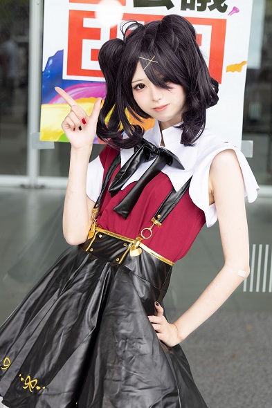 こにちのふゆやすみの「NEEDY GIRL OVERDOSE」あめちゃん