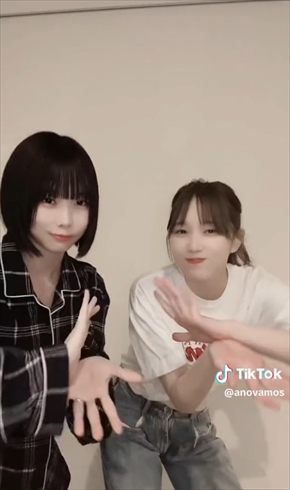 GWを満喫する本田翼とあのの2ショット