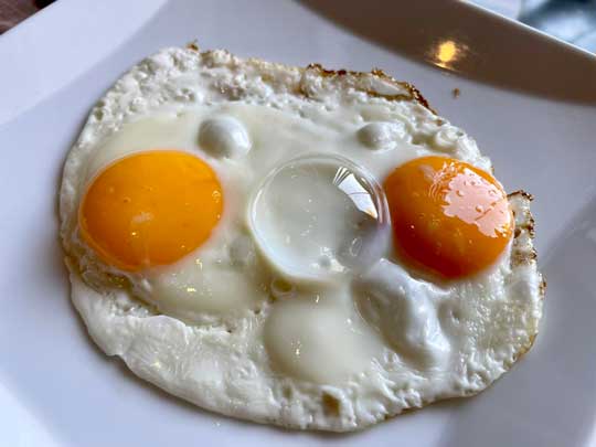 奇跡 アンパンマン 目玉焼き ホテル 朝食