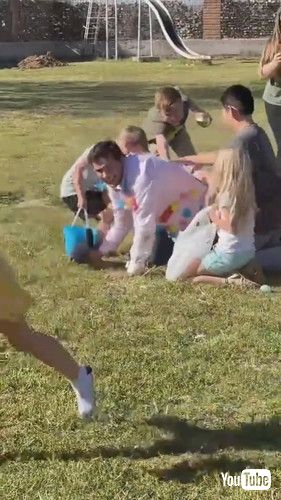 「The Real Easter Egg Bunnies || ViralHog」