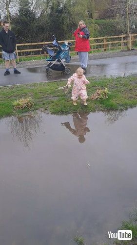 「Daughters First Big Puddle || ViralHog」