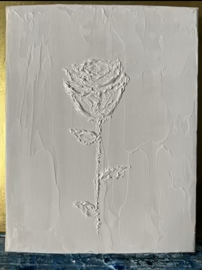 白の絵の具だけで絵を描く