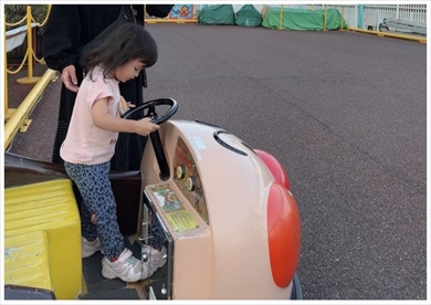 “美人ちゃん”こと川崎希とアレクサンダーの長女