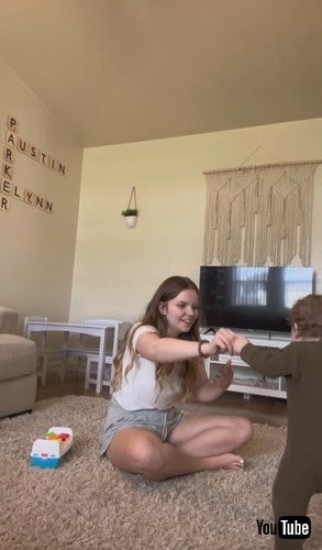 「Taking The First Steps || ViralHog」