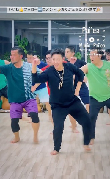 メンズフラ Instagram ハワイアンミュージック