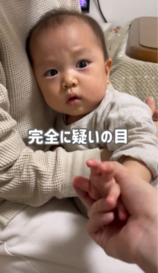 髪をバッサリ切ったママを見た1歳児の反応