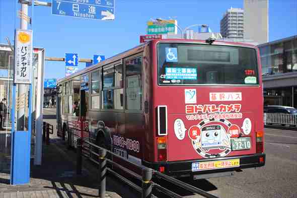 ヨドバシカメラ ラッピングバス カメラ