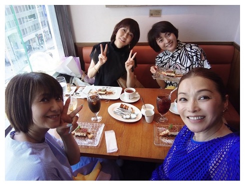 渡辺めぐみ、三田寛子、石川秀美、松本伊代