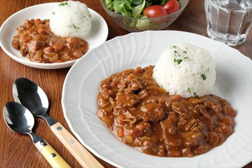 玉ねぎとけこむハッシュドビーフ